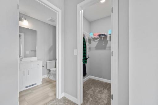 48-web-or-mls-6797 Coach House Ln-235.jpg