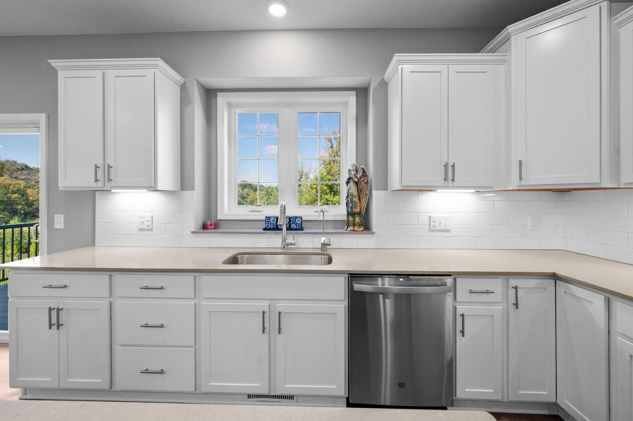 34-web-or-mls-6797 Coach House Ln-165.jpg