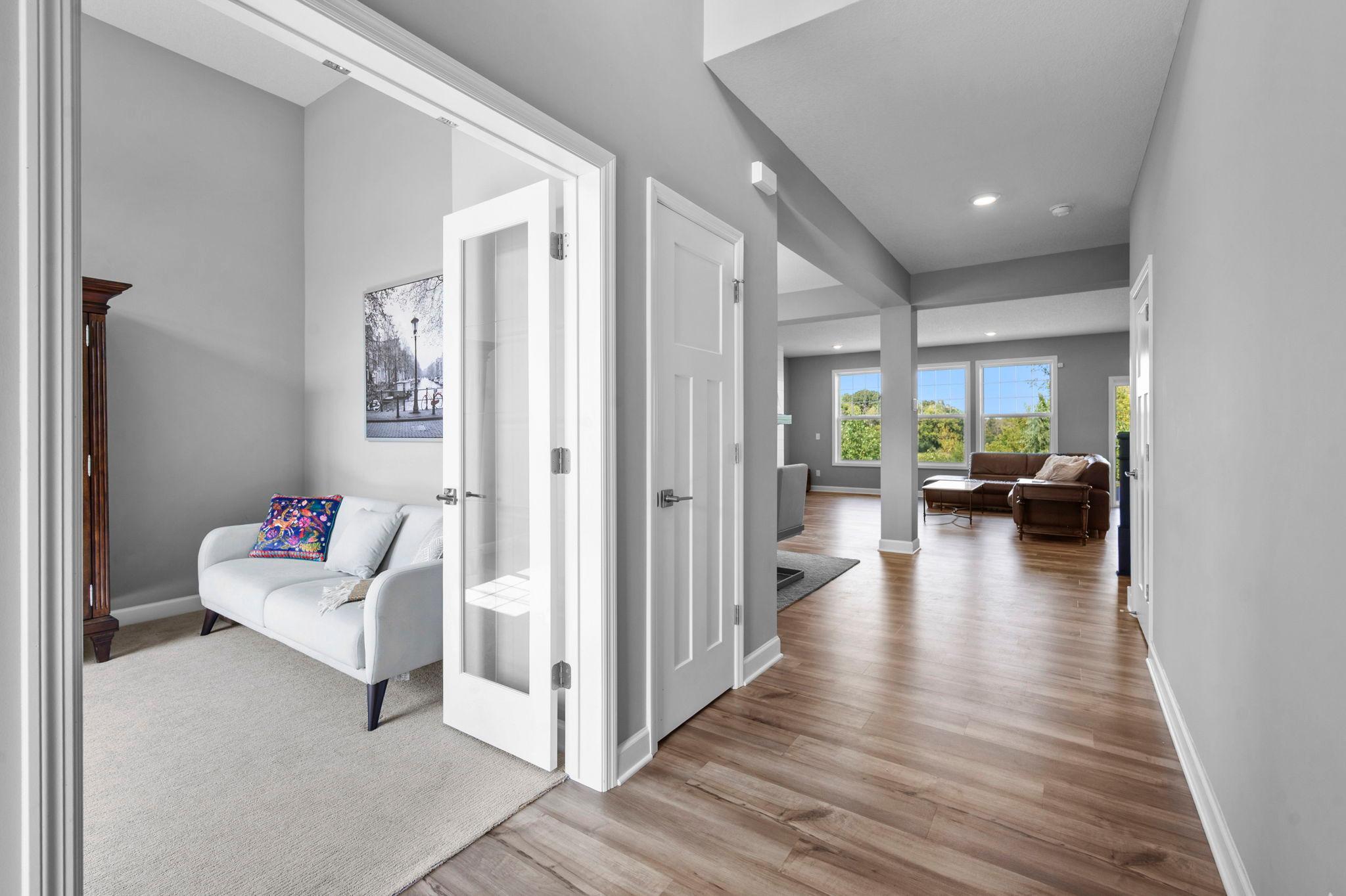 14-web-or-mls-6797 Coach House Ln-65.jpg