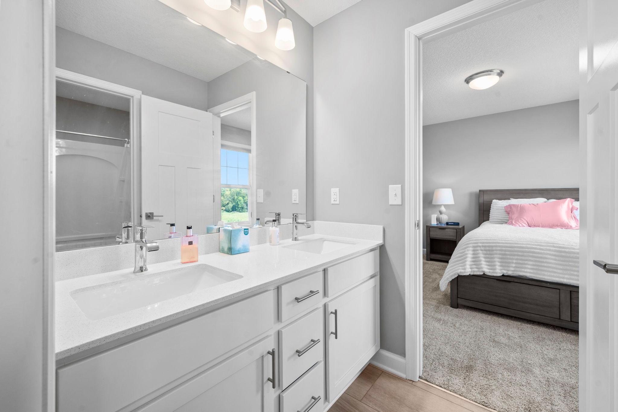 56-web-or-mls-6797 Coach House Ln-275.jpg