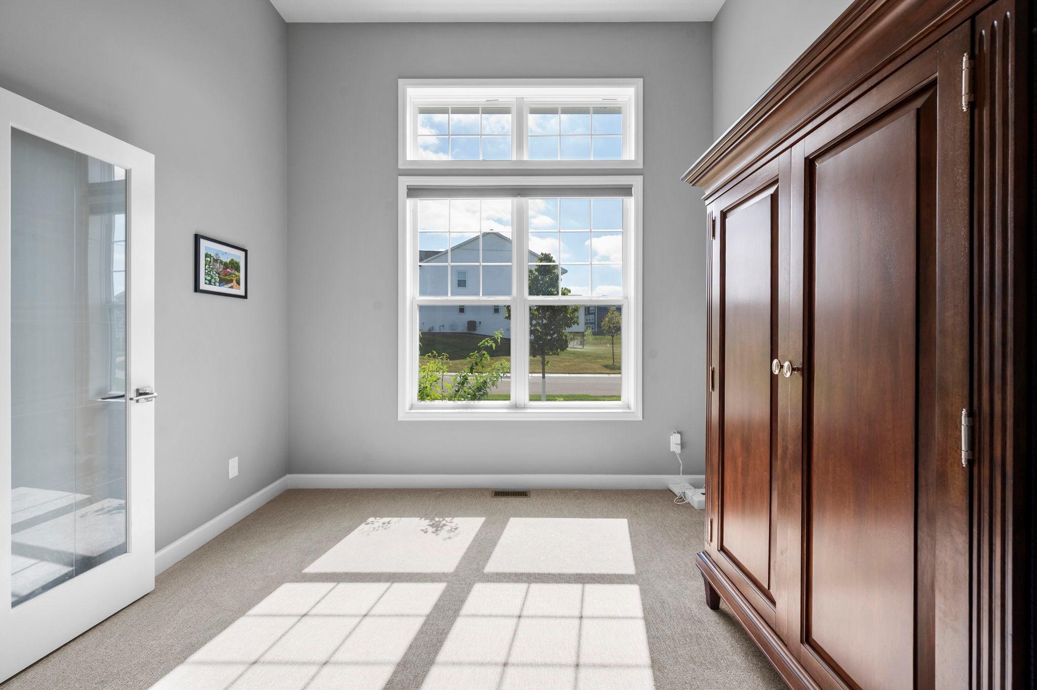 16-web-or-mls-6797 Coach House Ln-80.jpg