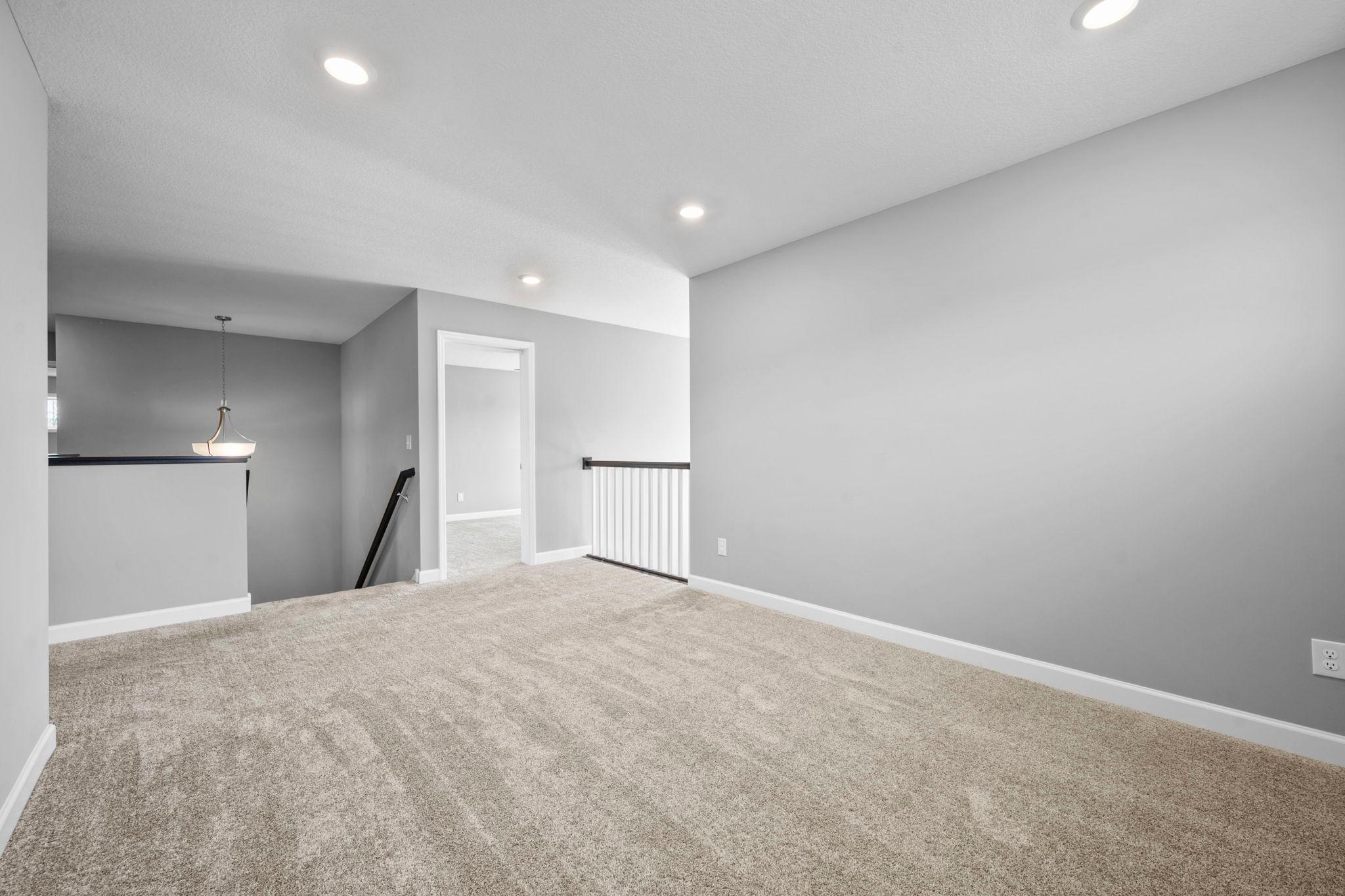 44-web-or-mls-6797 Coach House Ln-215.jpg