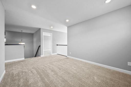 44-web-or-mls-6797 Coach House Ln-215.jpg