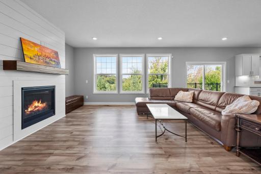 27-web-or-mls-6797 Coach House Ln-130.jpg