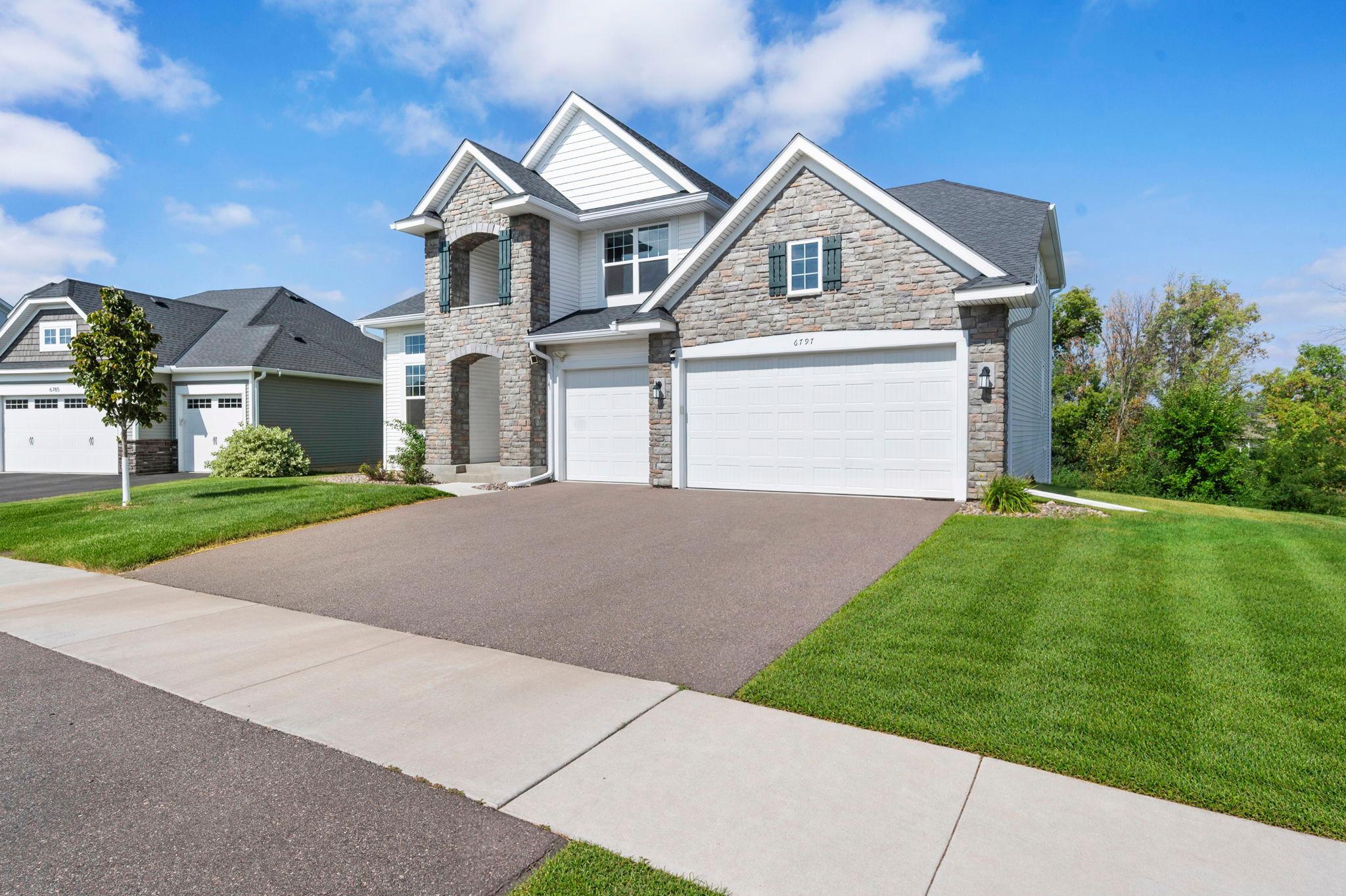 10-web-or-mls-6797 Coach House Ln-9 (2).jpg