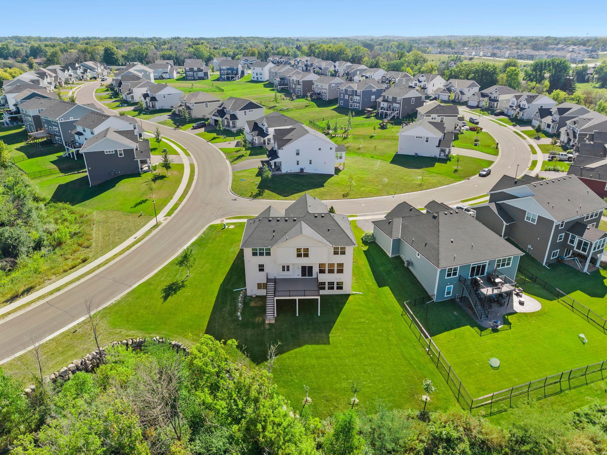 87-web-or-mls-6797 Coach House Ln-380 (2).jpg
