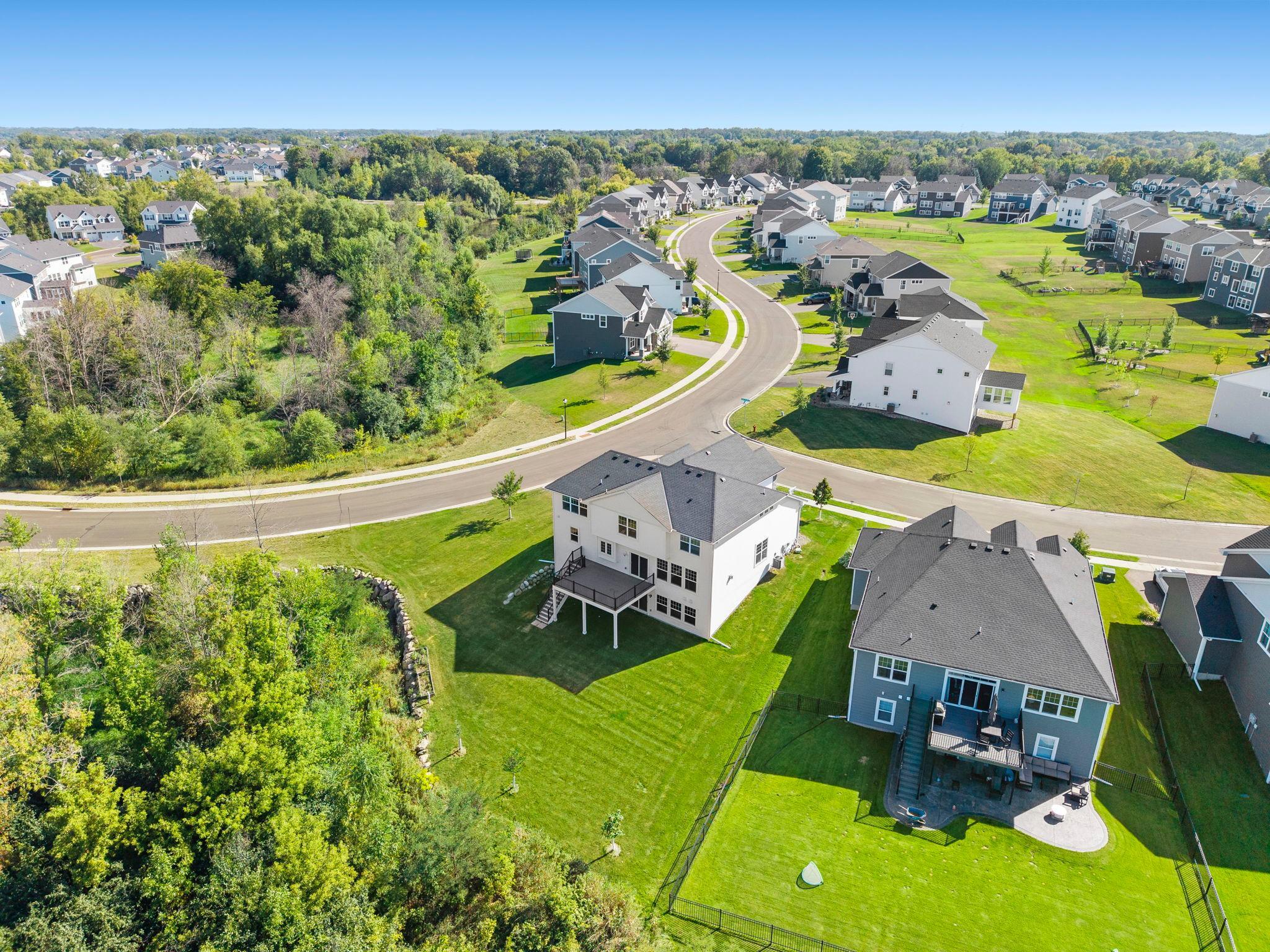 86-web-or-mls-6797 Coach House Ln-375 (2).jpg