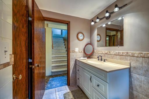 Lower Level 3/4 Bath