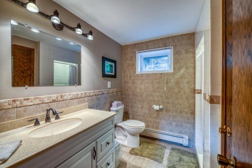 Lower Level 3/4 Bath