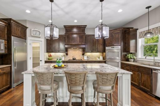 Entertaining and holiday gatherings just got easier with this sophisticated kitchen!