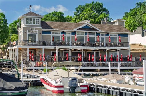 So many wonderful dining options nearby including iconic Charlie's on Prior!