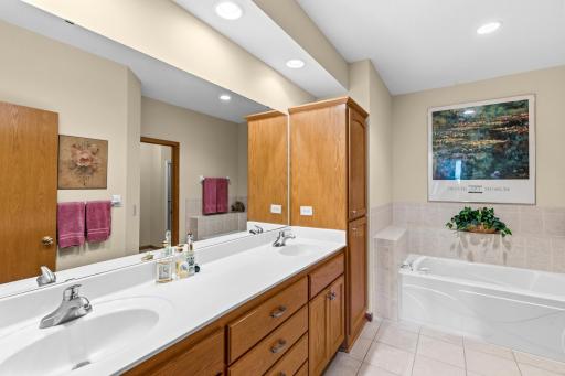 Double sinks and soaking tub