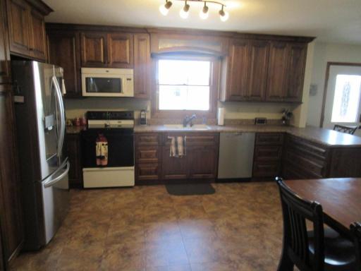 303 E 4th Avenue, Beaver Creek, MN 56116