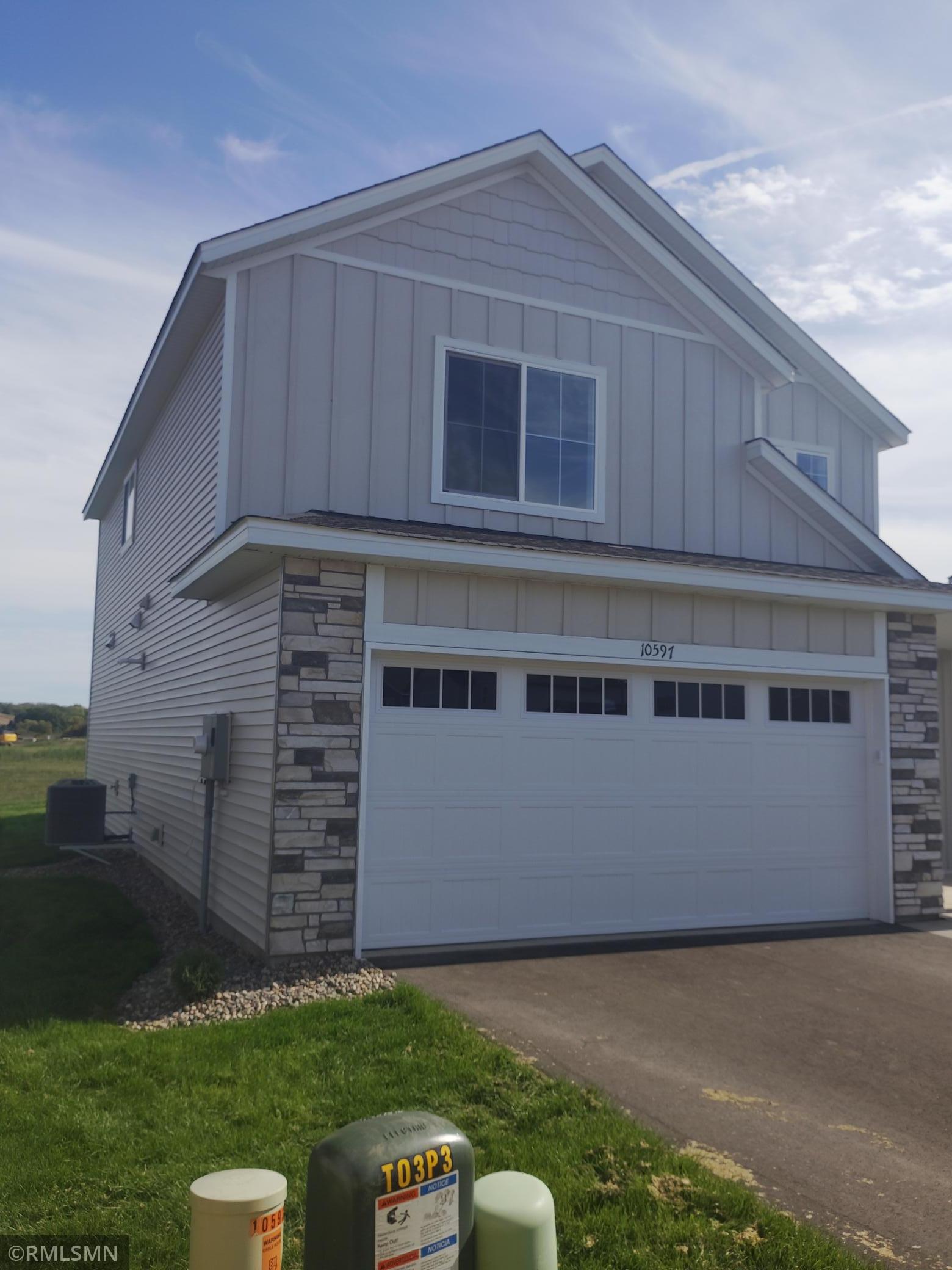 10597 Goodview Ave S Cottage Grove, MN