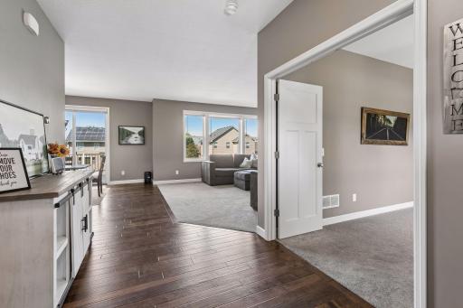 19495 Hilldale Avenue, Lakeville, MN 55044