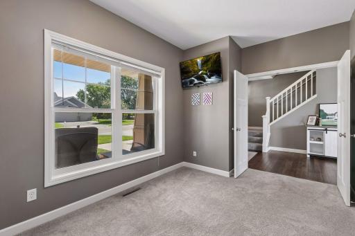 19495 Hilldale Avenue, Lakeville, MN 55044