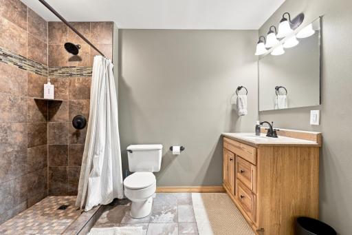 3/4 Bath w/tile shower – Lower Level