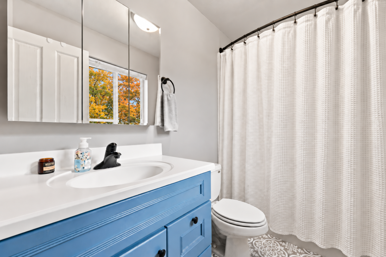 Primary Full Bathroom