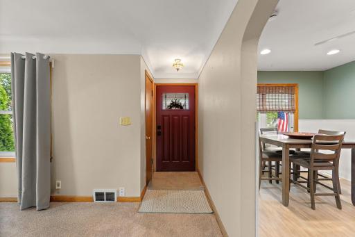 828 3rd Avenue S, South Saint Paul, MN 55075