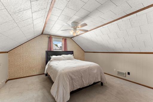828 3rd Avenue S, South Saint Paul, MN 55075