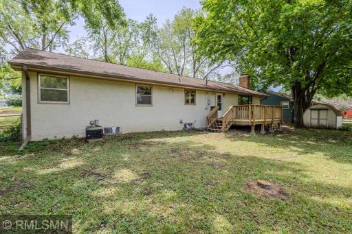 8324 62nd Avenue N, Brooklyn Park, MN 55428