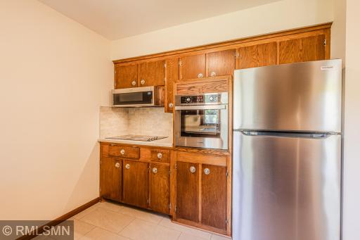 8324 62nd Avenue N, Brooklyn Park, MN 55428