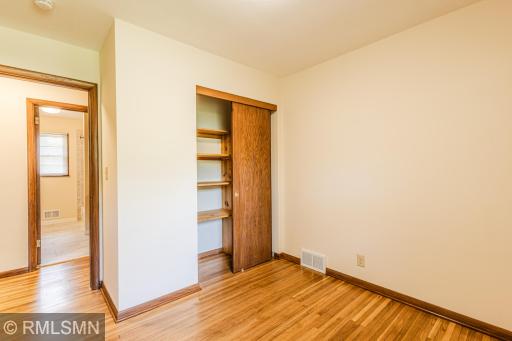 8324 62nd Avenue N, Brooklyn Park, MN 55428