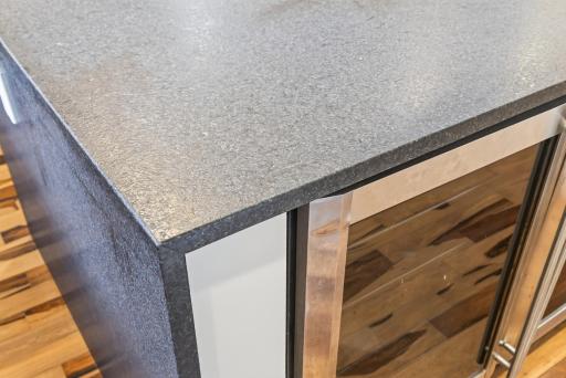 Gorgeous New Countertop on Kitchen Island!