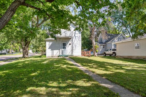 932 3rd Avenue NW, Faribault, MN 55021