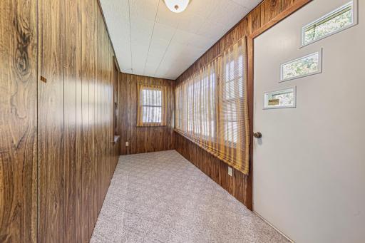 932 3rd Avenue NW, Faribault, MN 55021