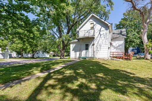 932 3rd Avenue NW, Faribault, MN 55021