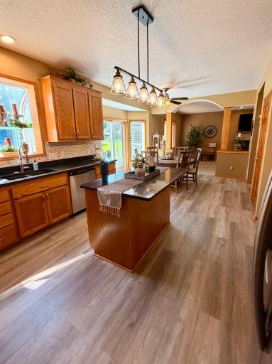 Kitchen center island
