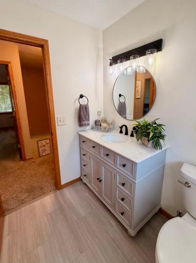 Full bath upper level