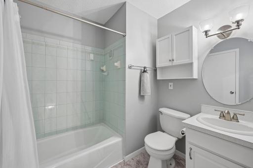 Upper level full bath