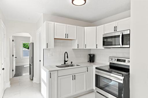 30-web-or-mls-Minnehaha_07755.jpg
