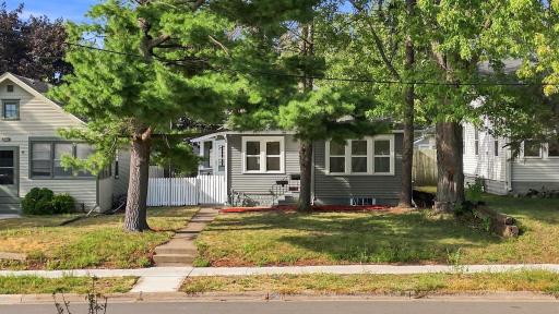 Photo for 2211 Minnehaha Avenue E, Saint Paul, MN 55119 - listing #7137330 2211 Minnehaha Avenue E, Saint Paul, MN 55119