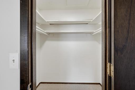 6668 Ives Lane N MLS-32.jpeg