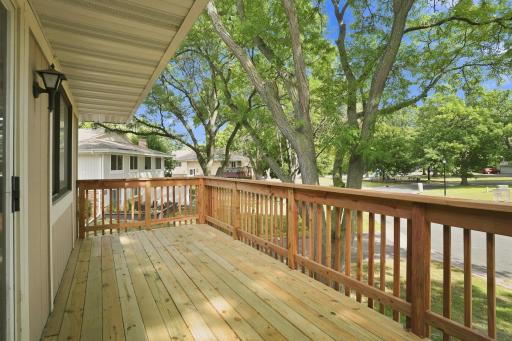 6668 Ives Lane N MLS-22.jpeg