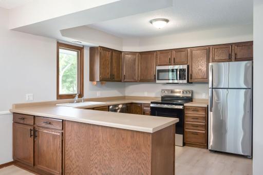 Kitchen with breakfast bar