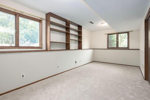 Lower level bedroom 2