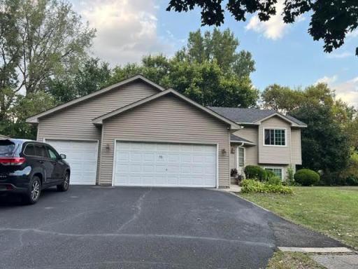 Photo for 715 California Avenue E, Saint Paul, MN 55106 - listing #7137349 715 California Avenue E, Saint Paul, MN 55106