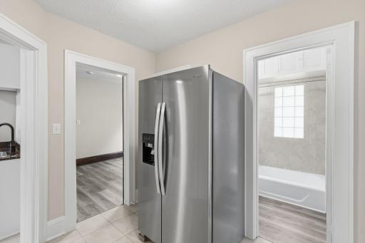 26-web-or-mls-3407 N Logan Ave-26.jpg