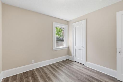 35-web-or-mls-3407 N Logan Ave-35.jpg