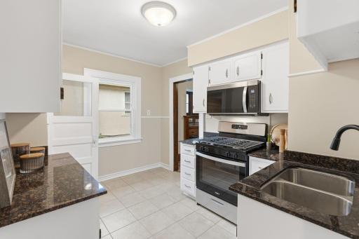 24-web-or-mls-3407 N Logan Ave-24.jpg