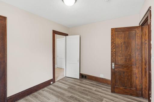 29-web-or-mls-3407 N Logan Ave-29.jpg