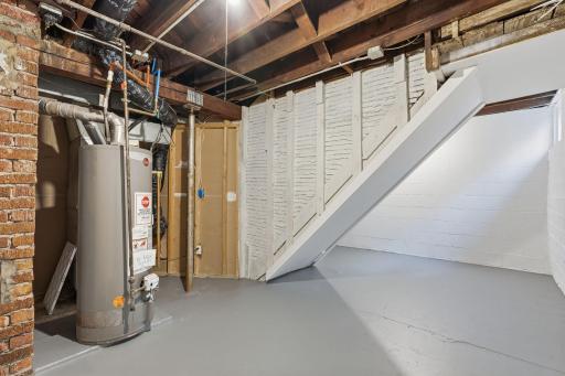 54-web-or-mls-3407 N Logan Ave-54.jpg