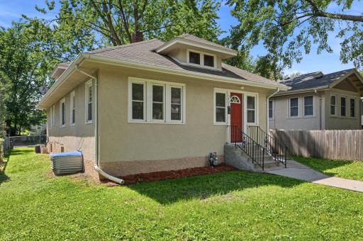 4-web-or-mls-3407 N Logan Ave-4.jpg