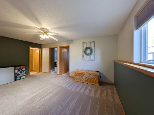 L2P032-707 14th Ave E West Fargo.jpg