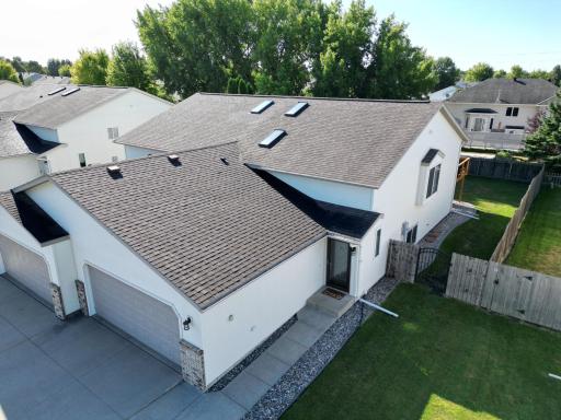 L2P003-707 14th Ave E West Fargo.jpg
