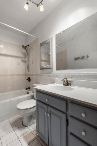 1920 S 1st Street, 408, Minneapolis, MN 55454